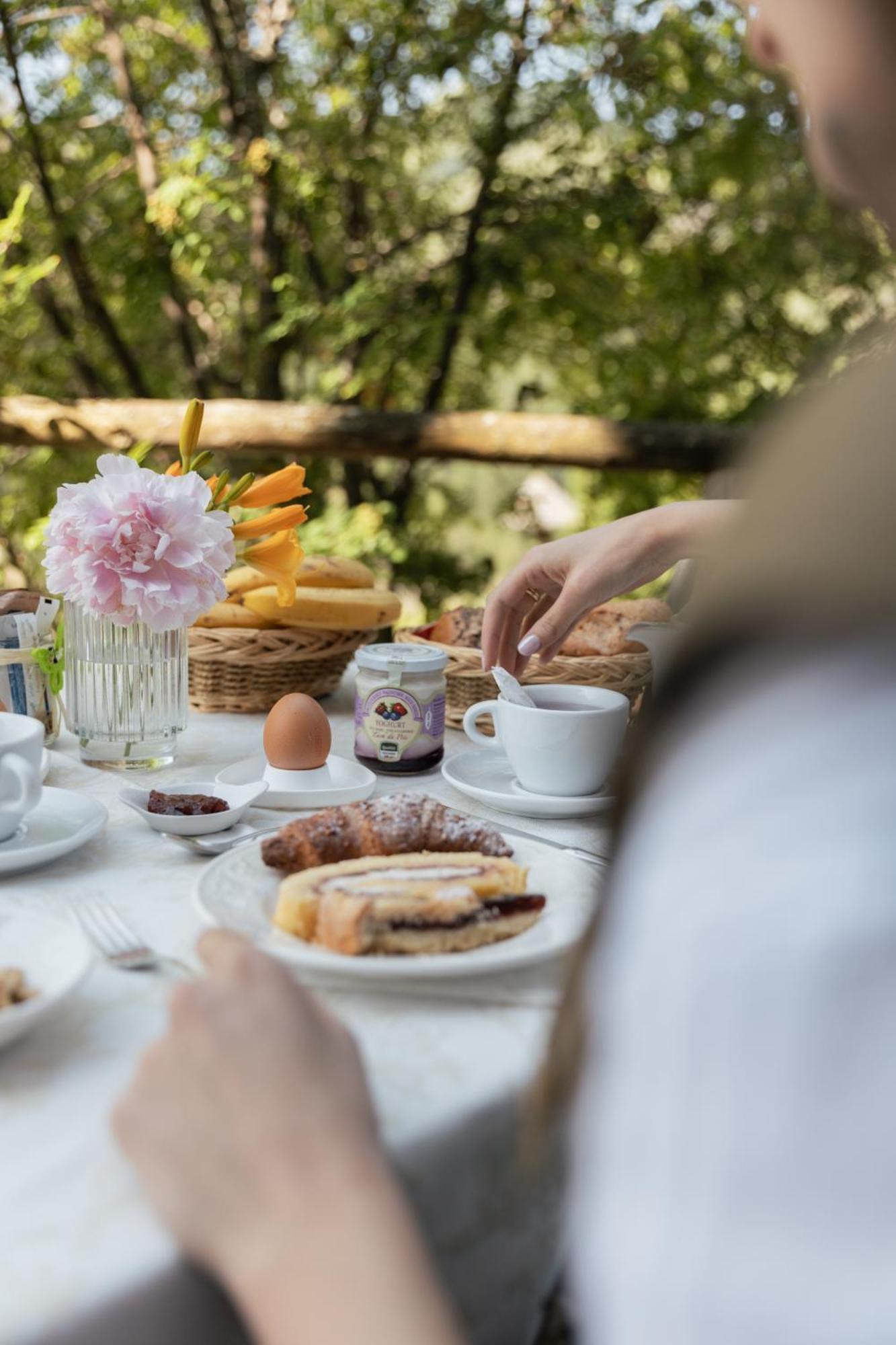 Hotel Lüch Da Pćëi San Cassiano  Zewnętrze zdjęcie